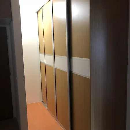 Apartamento 1 *